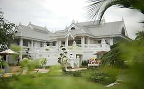 Nirvanan House